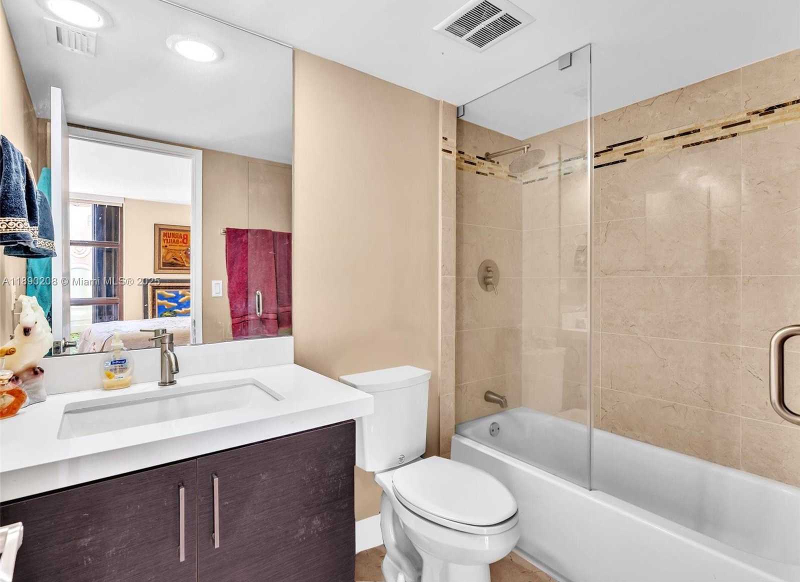 Small Image of 600 BILTMORE WAY #406, Coral Gables Number 21