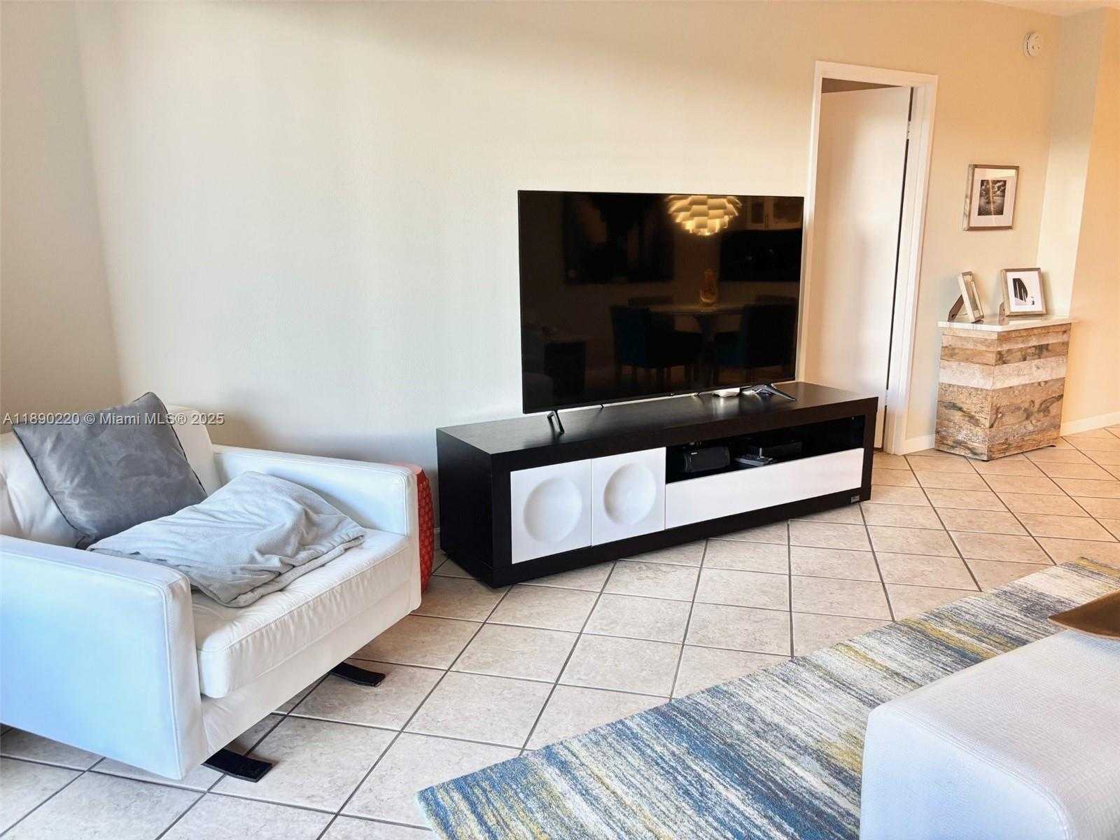 Small Image of 500 THREE ISLANDS BLVD #102, Hallandale Beach Number 13