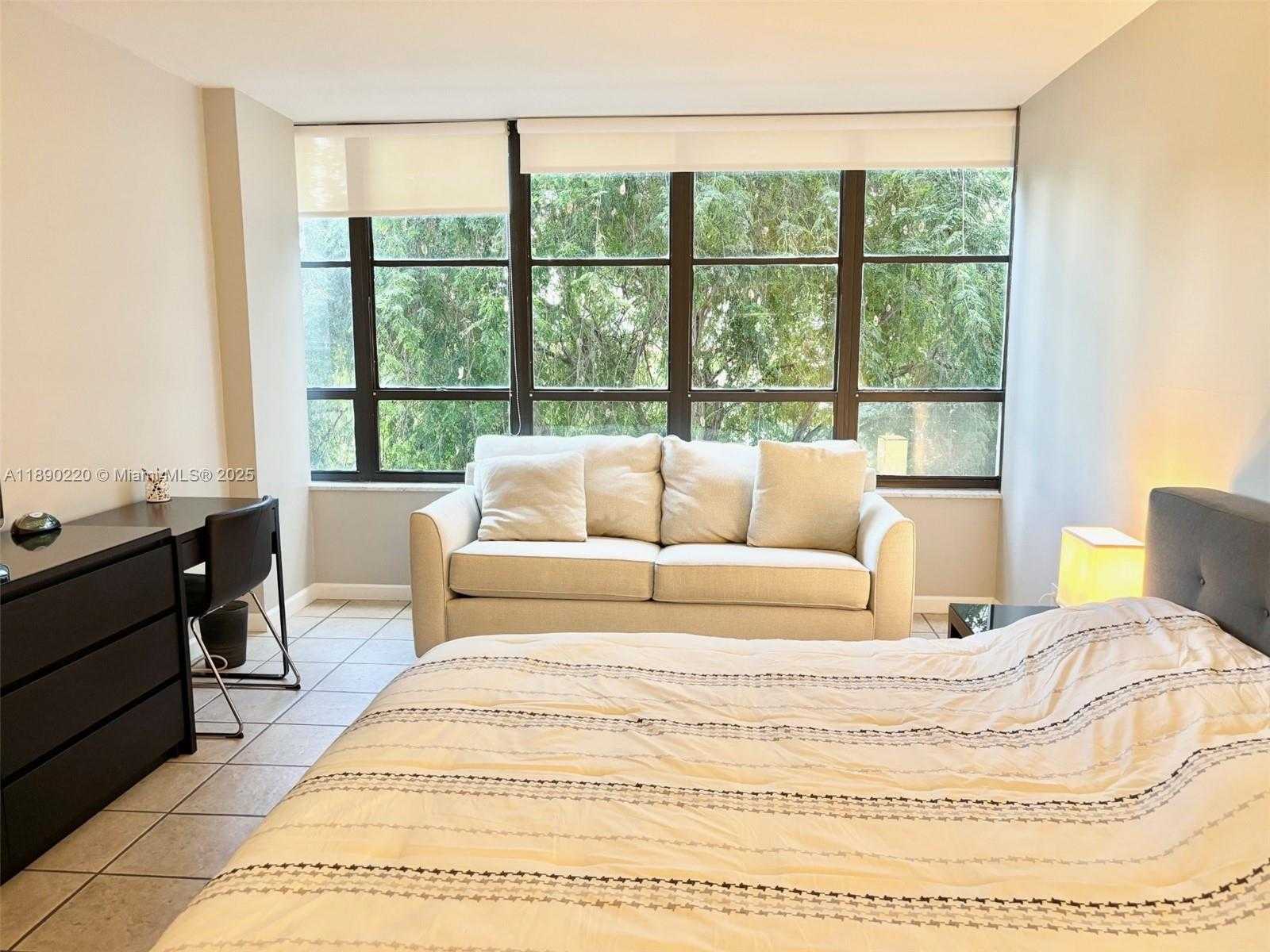 Small Image of 500 THREE ISLANDS BLVD #102, Hallandale Beach Number 24