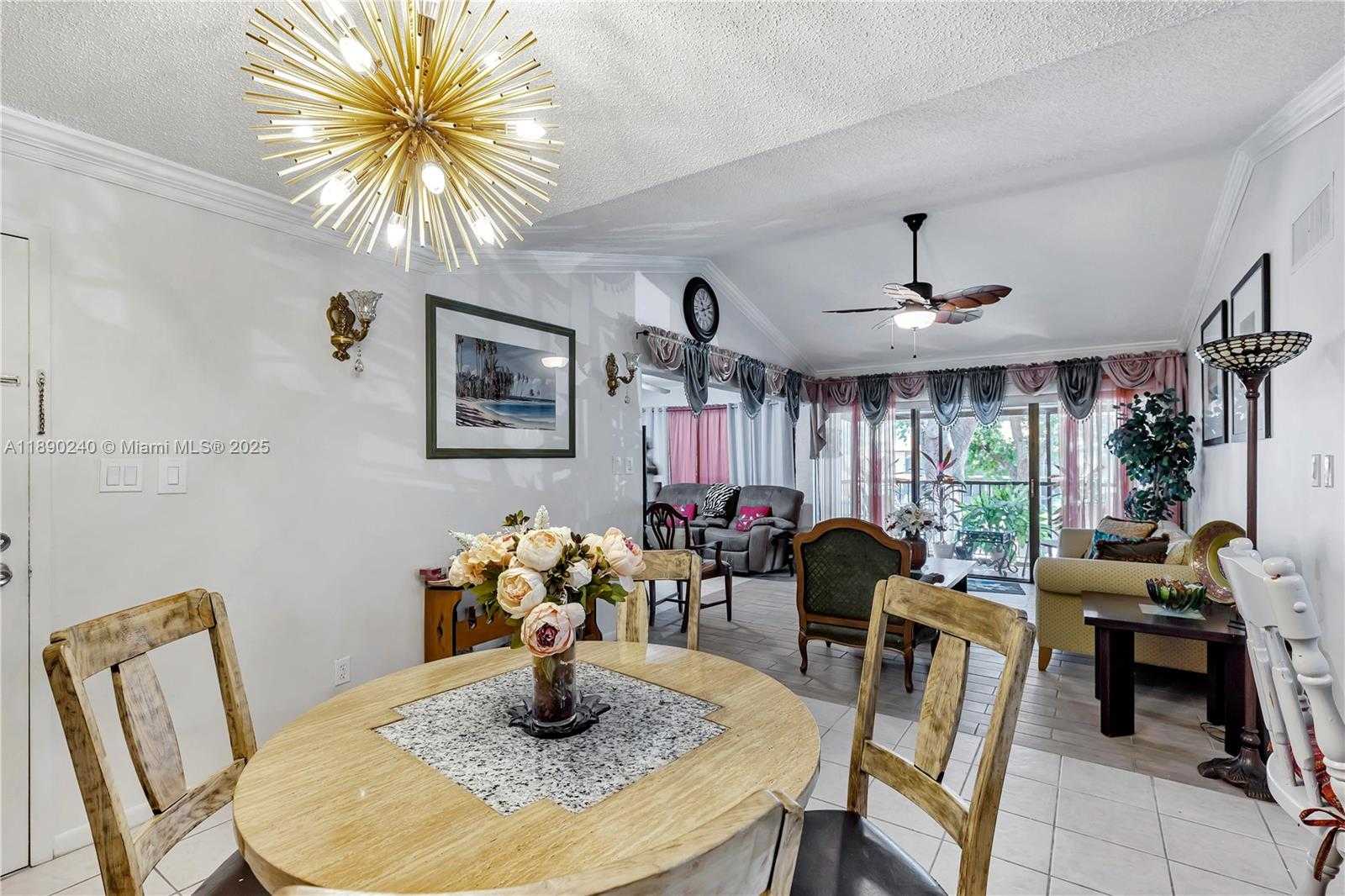 Small Image of 5805 WASHINGTON ST #17, Hollywood Number 17