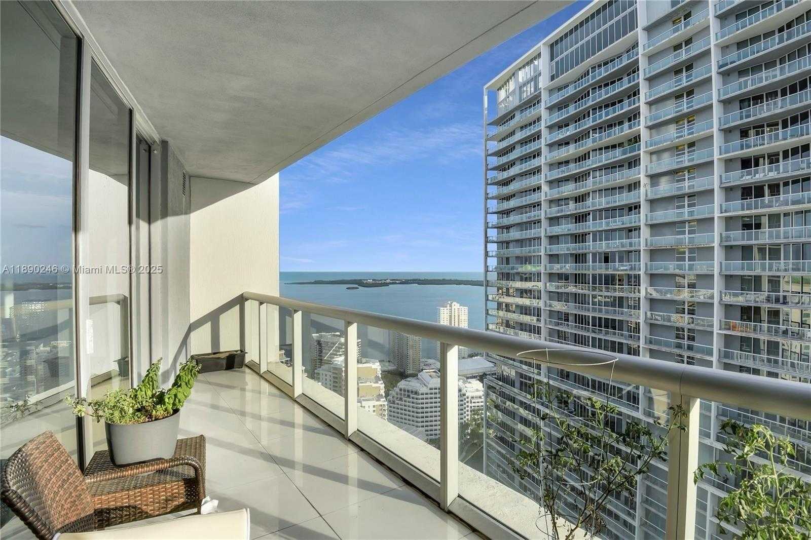 Small Image of 475 BRICKELL AVE #4711, Miami Number 2