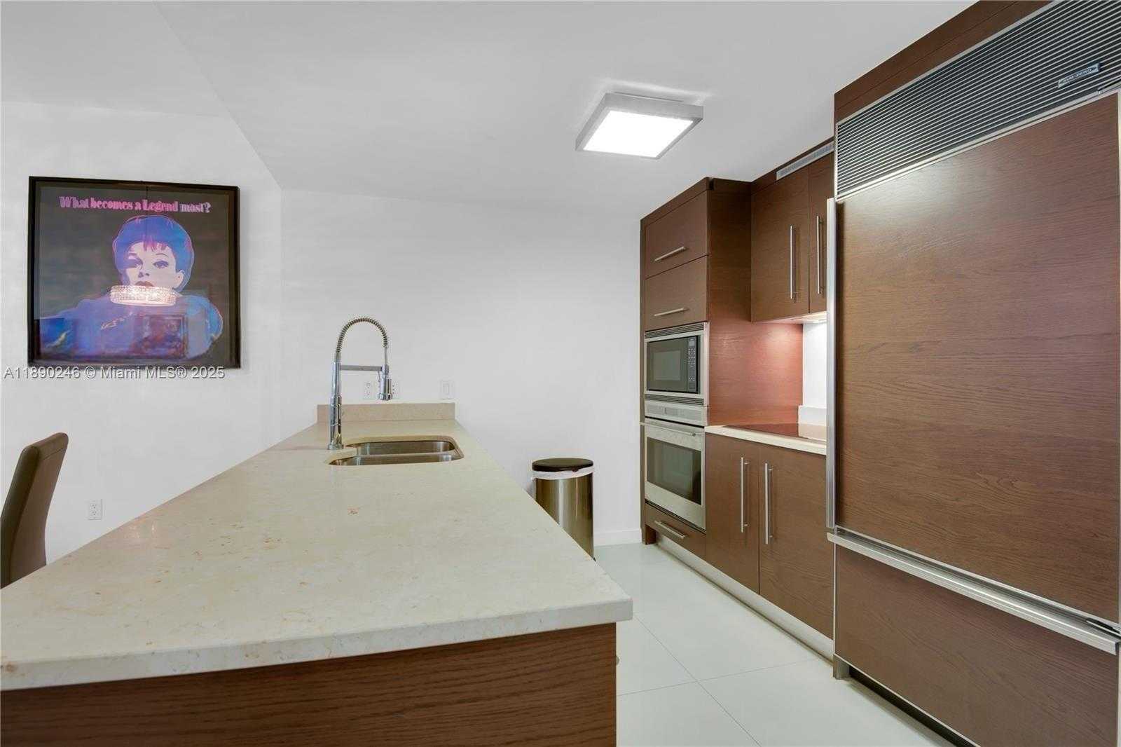 Small Image of 475 BRICKELL AVE #4711, Miami Number 4