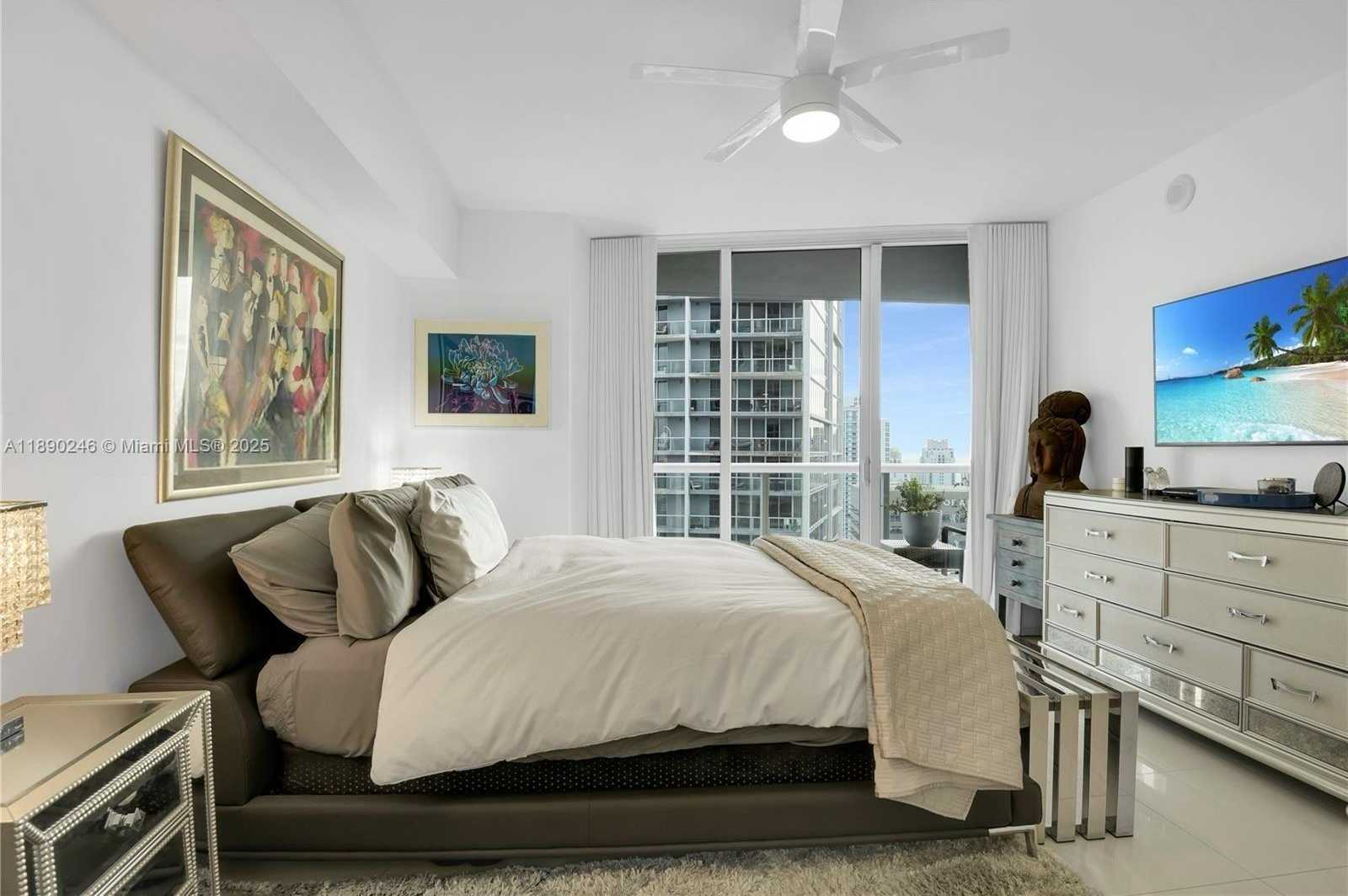Small Image of 475 BRICKELL AVE #4711, Miami Number 9
