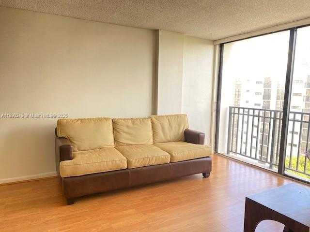 Small Image of 16919 NORTH BAY RD #919, Sunny Isles Beach Number 11