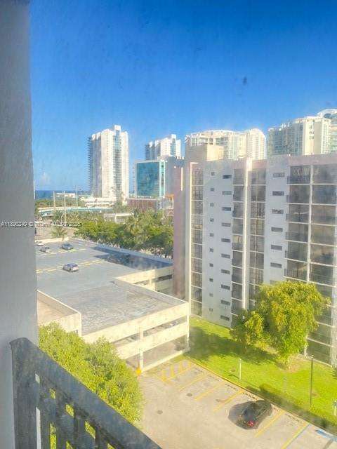 Small Image of 16919 NORTH BAY RD #919, Sunny Isles Beach Number 8