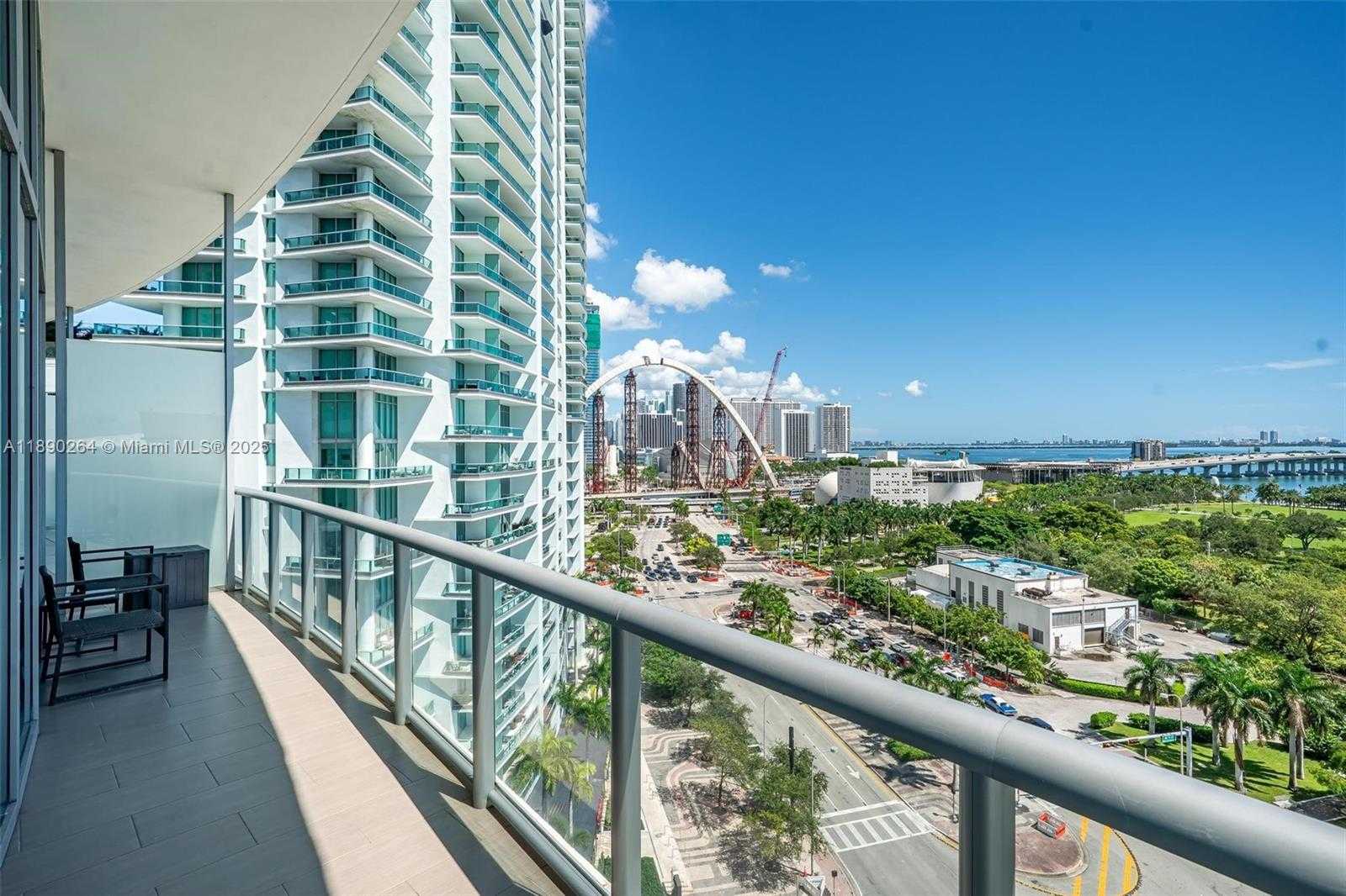 Small Image of 888 BISCAYNE BLVD #1210, Miami Number 14