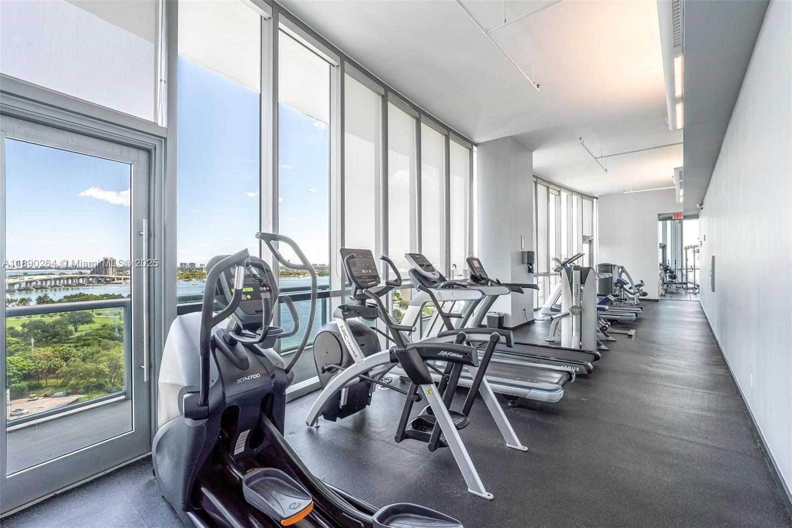 Small Image of 888 BISCAYNE BLVD #1210, Miami Number 24
