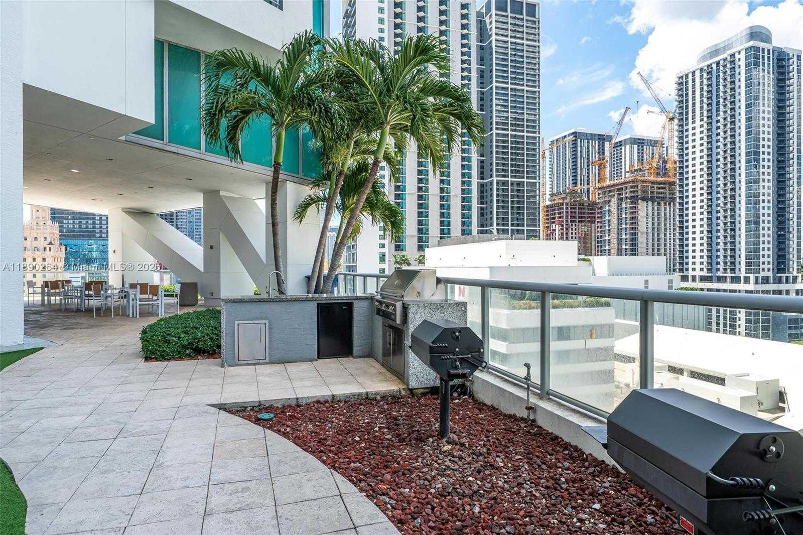 Small Image of 888 BISCAYNE BLVD #1210, Miami Number 27