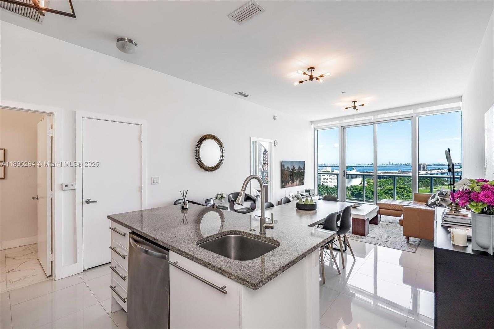 Small Image of 888 BISCAYNE BLVD #1210, Miami Number 6