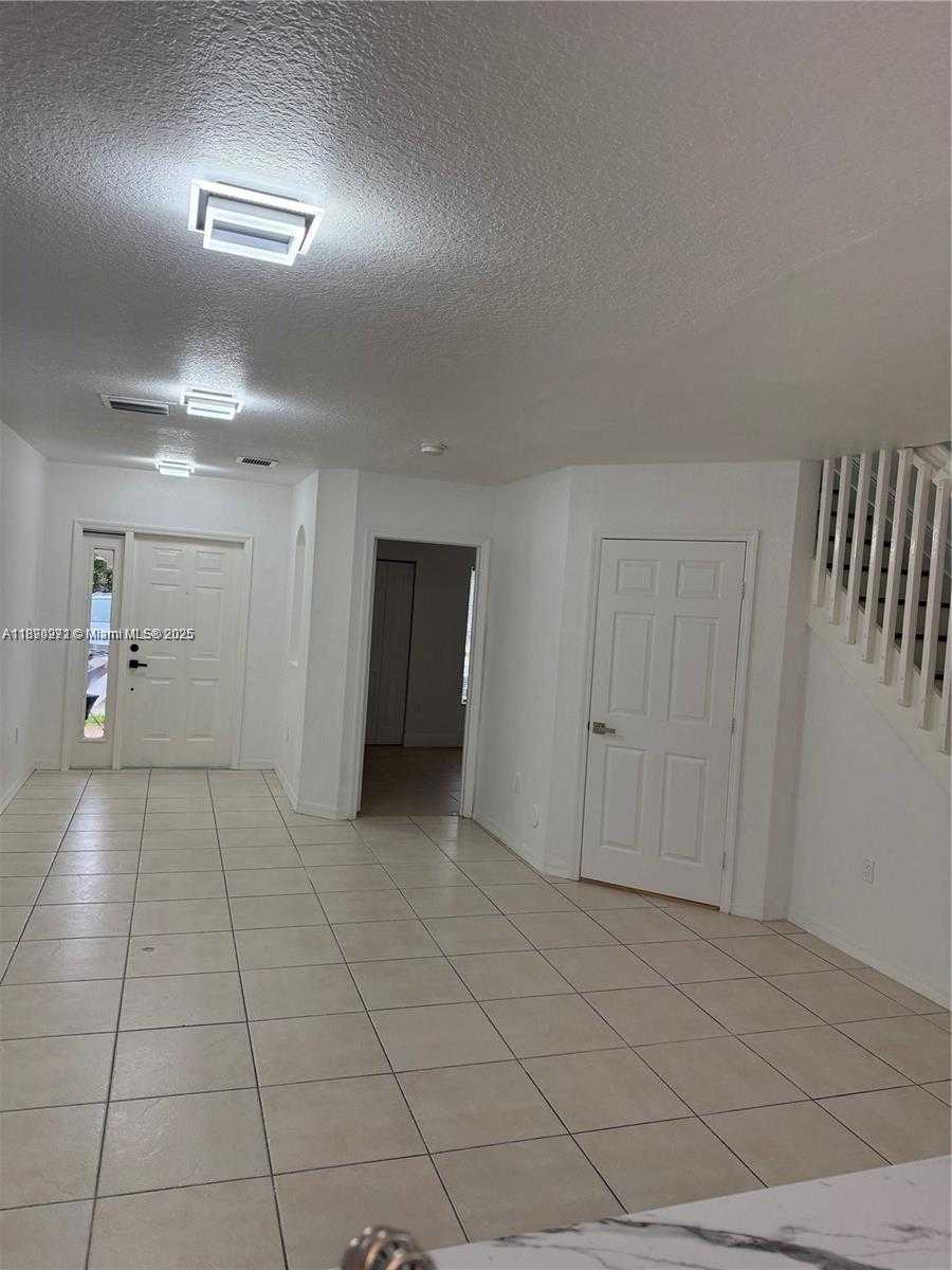 Small Image of 13717 SOUTH WEST 171ST LN, Miami Number 25