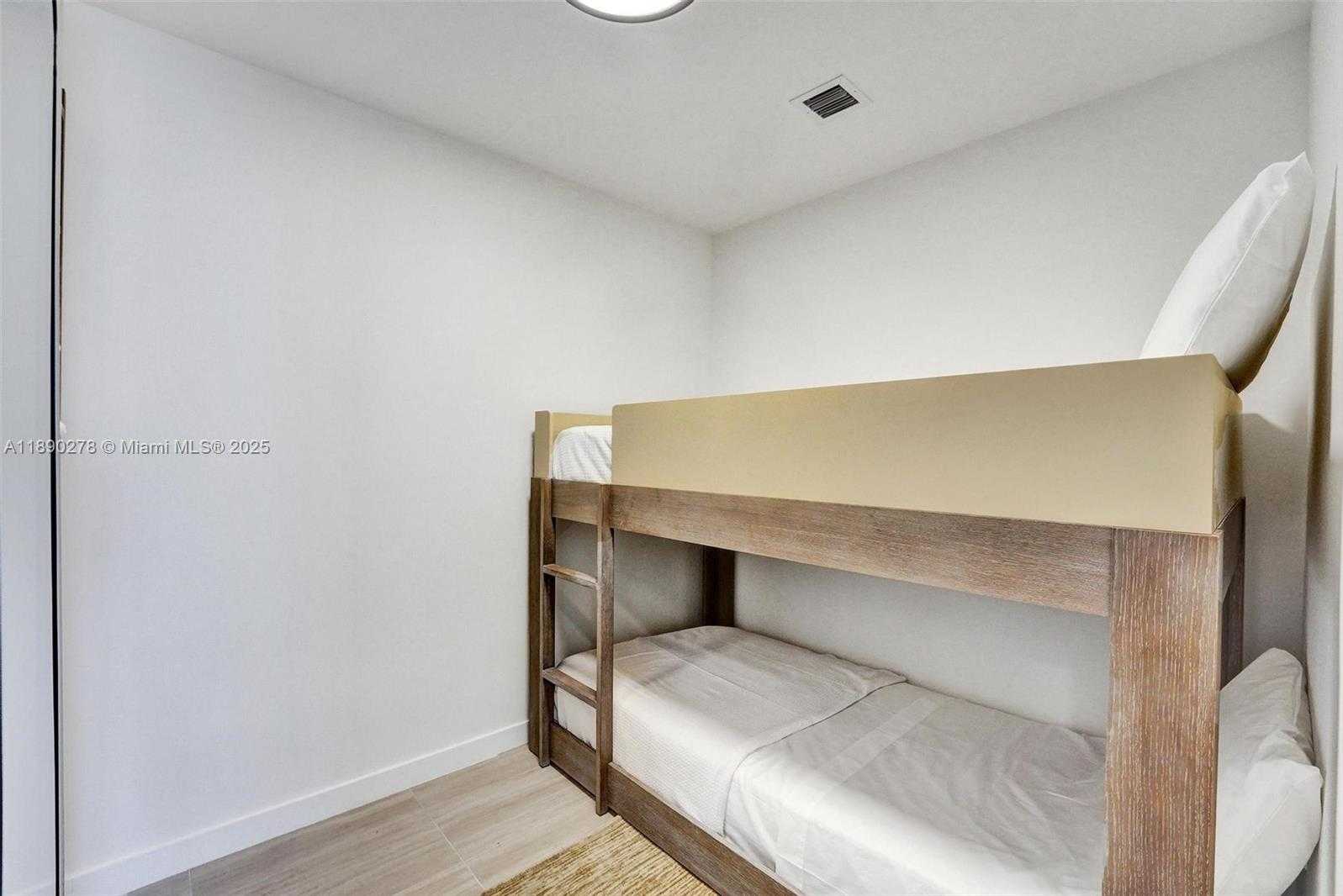 Small Image of 580 72 STREET #1001, Miami Beach Number 15