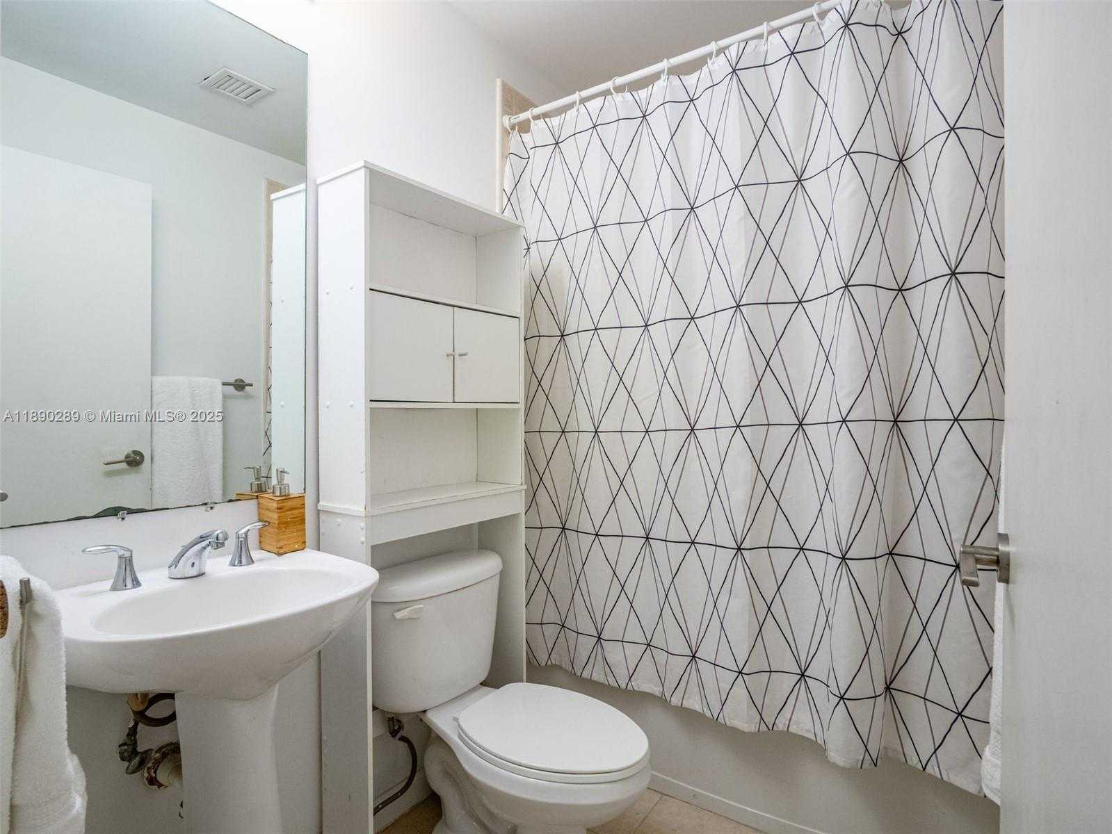 Small Image of 3340 NORTH EAST 190TH ST #108, Aventura Number 18