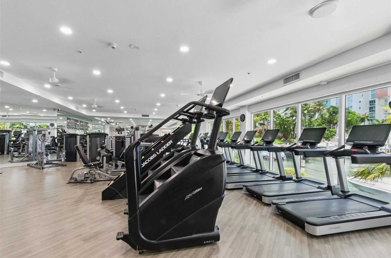 Small Image of 3340 NORTH EAST 190TH ST #108, Aventura Number 25