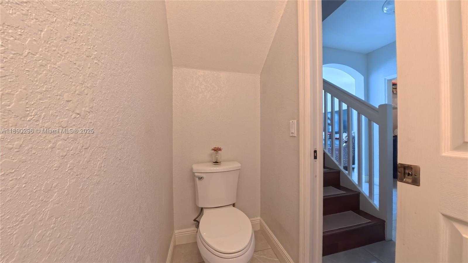 Small Image of 12283 SOUTH WEST 123RD PSGE, Miami Number 10
