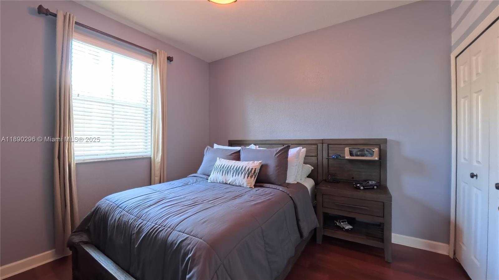 Small Image of 12283 SOUTH WEST 123RD PSGE, Miami Number 15