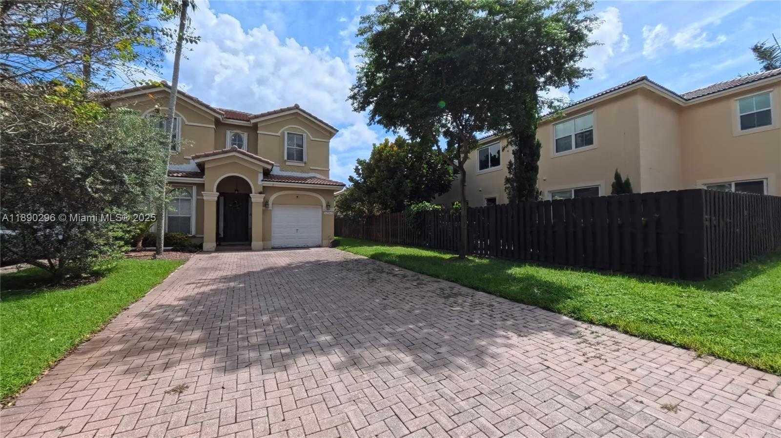 Small Image of 12283 SOUTH WEST 123RD PSGE, Miami Number 2