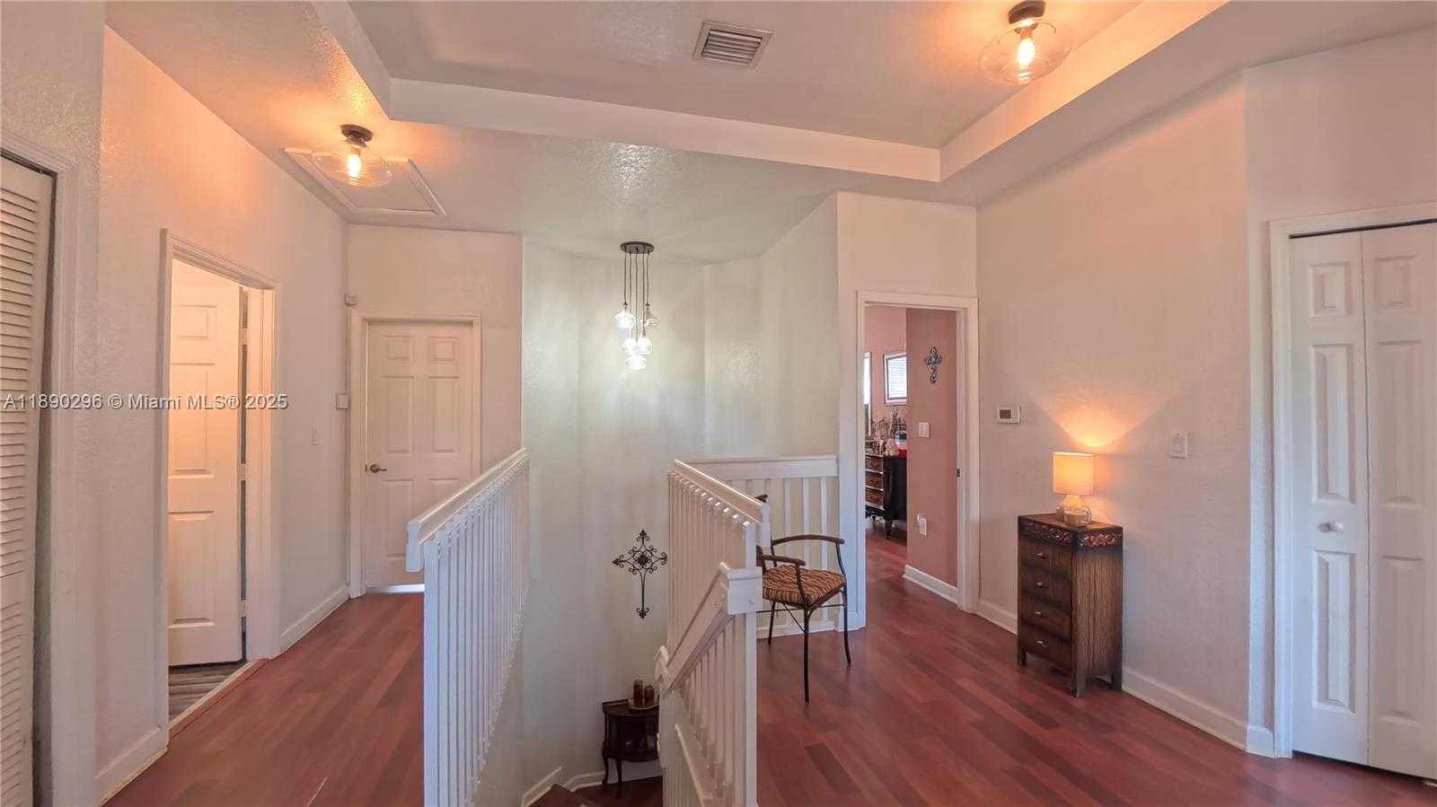 Small Image of 12283 SOUTH WEST 123RD PSGE, Miami Number 22
