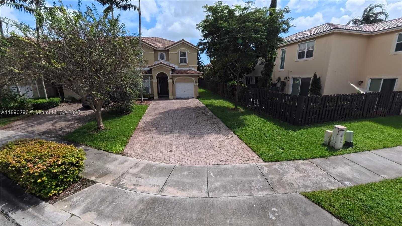 Small Image of 12283 SOUTH WEST 123RD PSGE, Miami Number 3