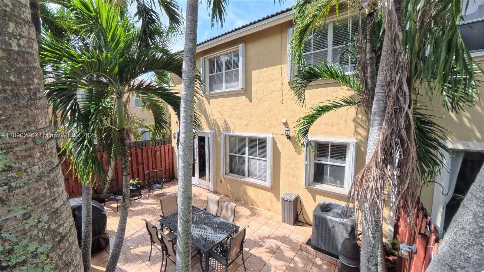 Small Image of 12283 SOUTH WEST 123RD PSGE, Miami Number 33