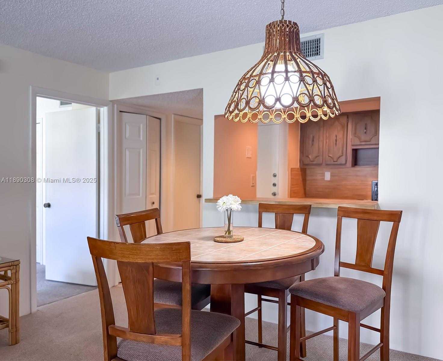 Small Image of 301 RACQUET CLUB RD #203, Weston Number 8