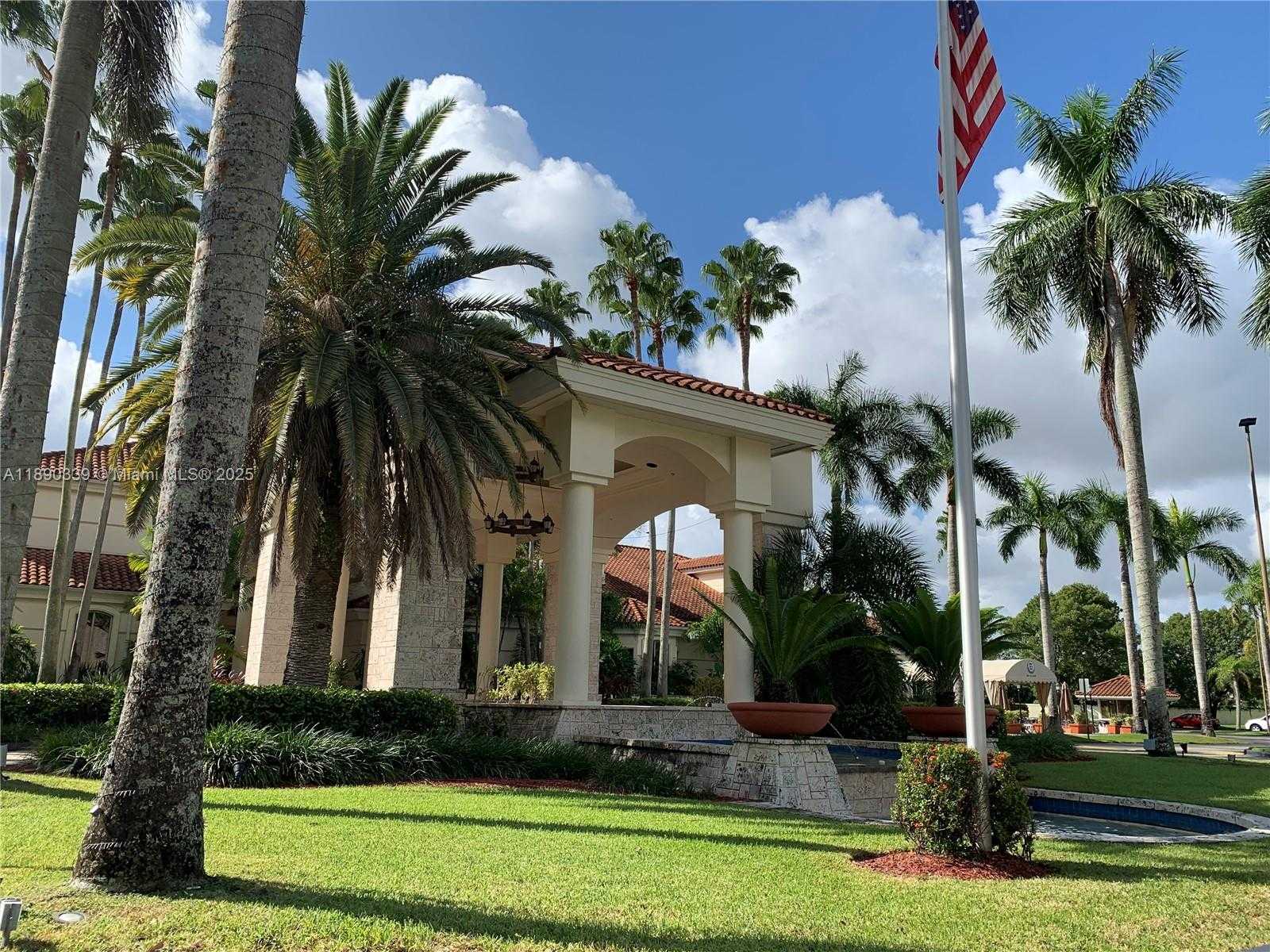 Small Image of 4530 NORTH WEST 102ND CT #4530, Doral Number 11