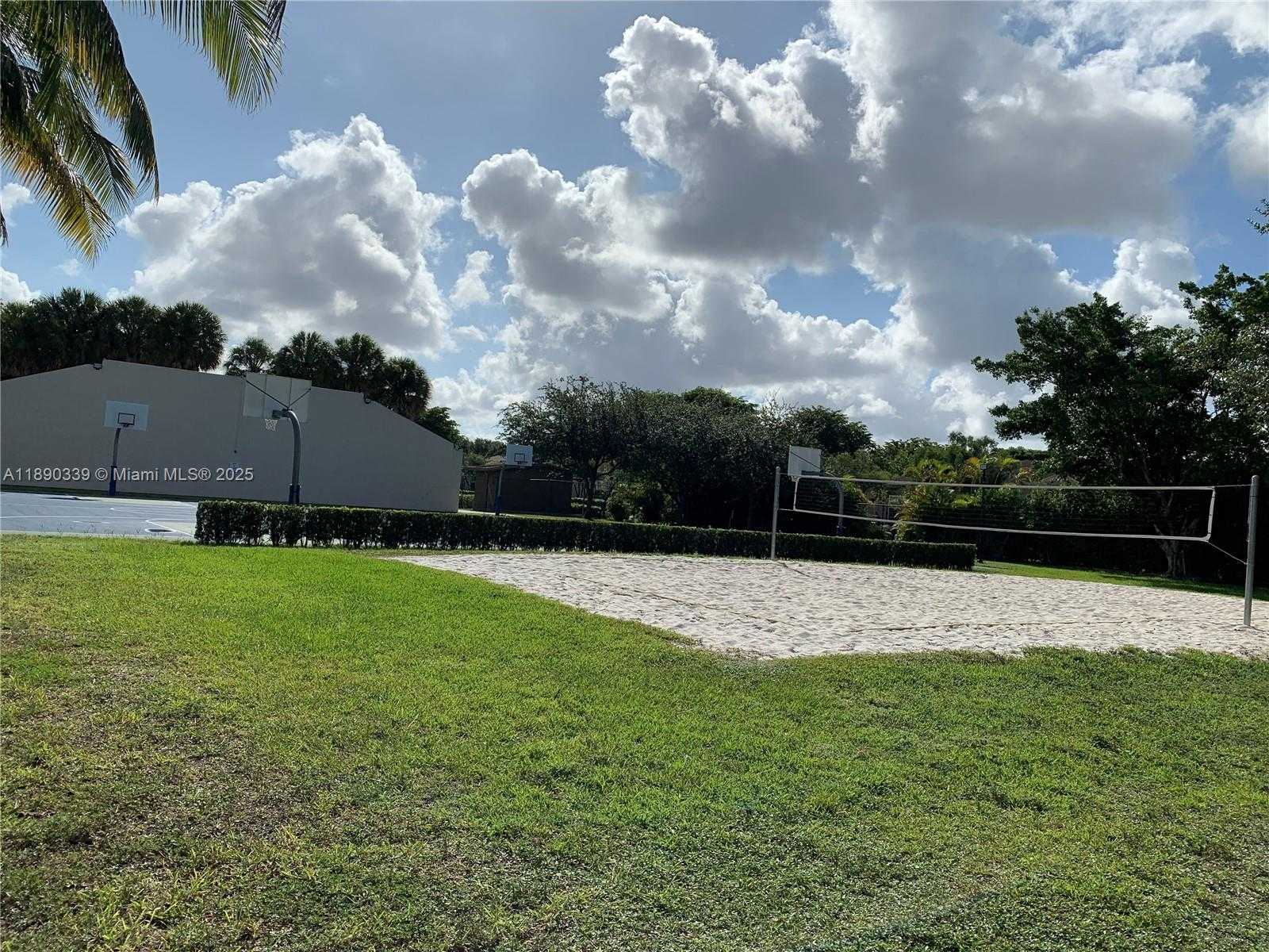 Small Image of 4530 NORTH WEST 102ND CT #4530, Doral Number 18