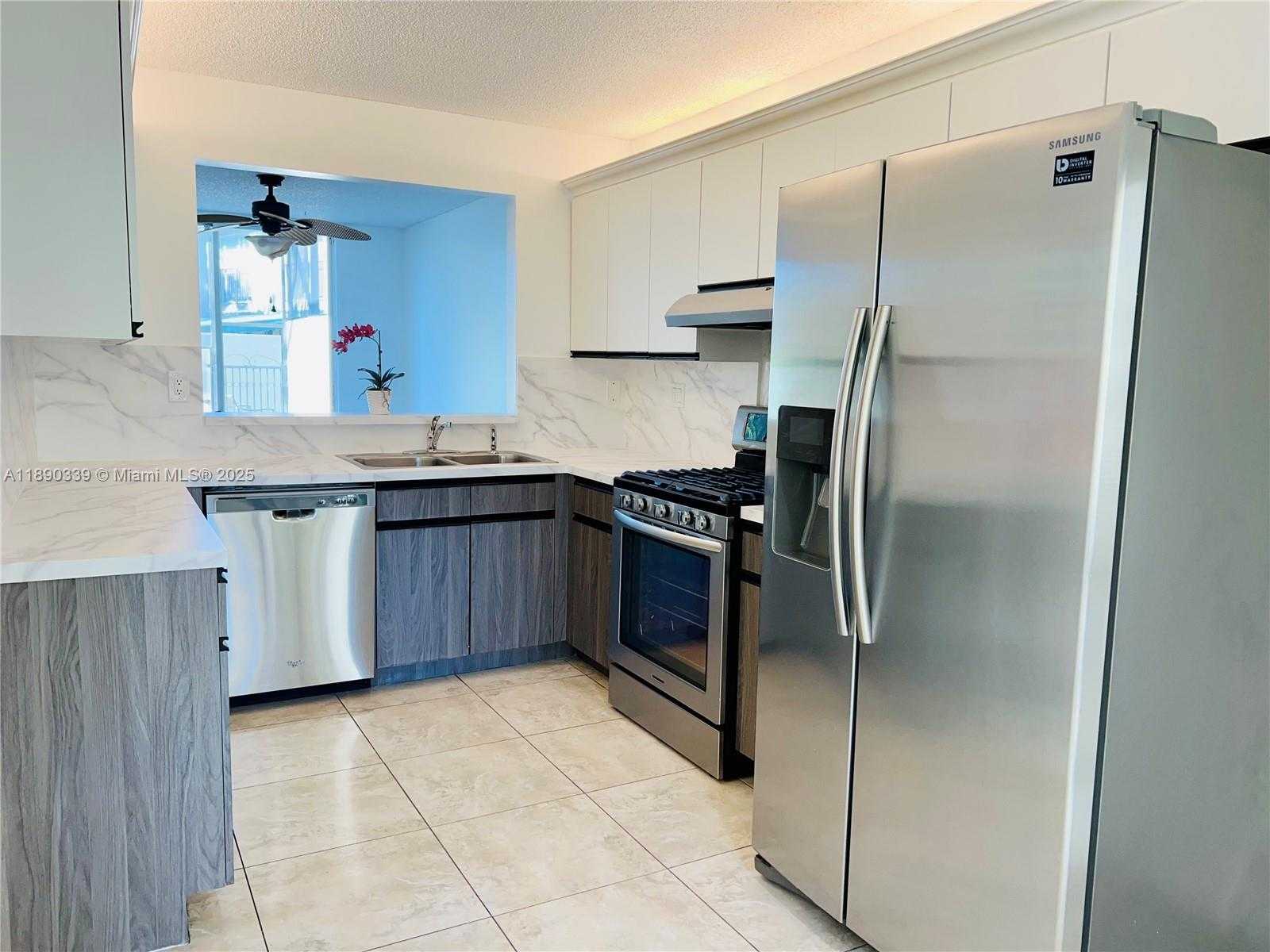 Small Image of 4530 NORTH WEST 102ND CT #4530, Doral Number 4