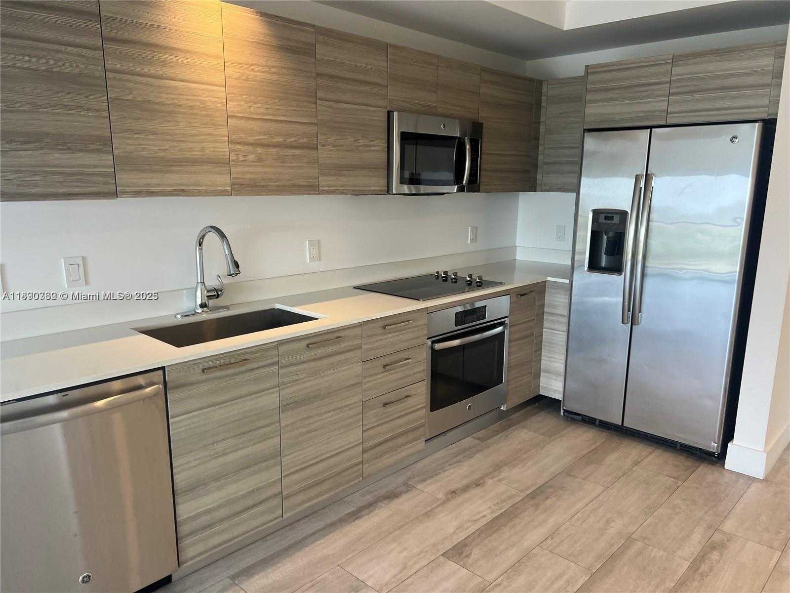 Small Image of 121 NORTH EAST 34TH ST #1610, Miami Number 9