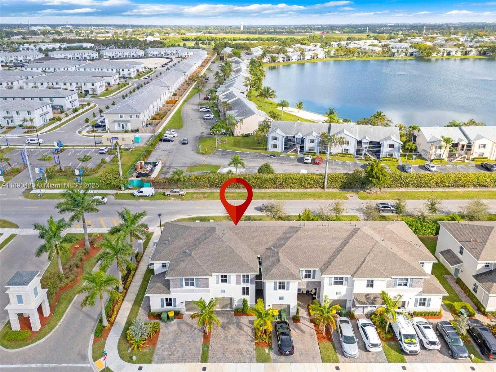 Small Image of 809 SOUTH EAST 16TH CT, Homestead Number 17