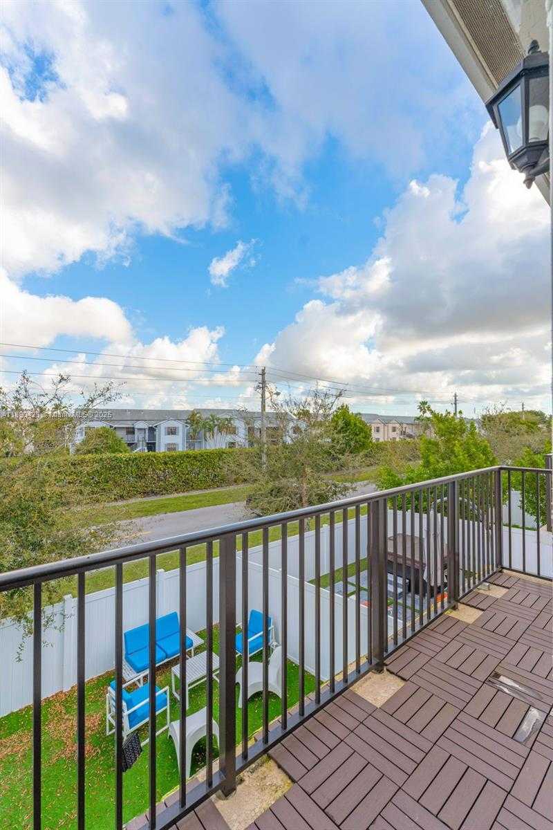 Small Image of 809 SOUTH EAST 16TH CT, Homestead Number 18