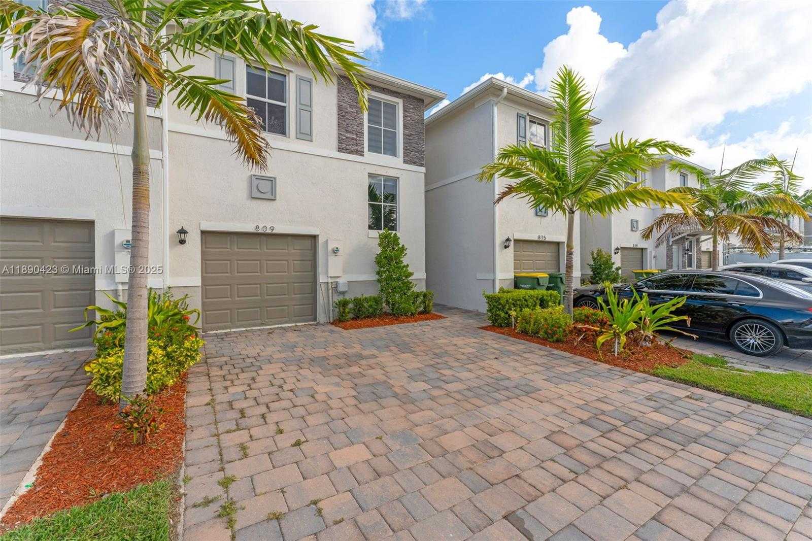 Small Image of 809 SOUTH EAST 16TH CT, Homestead Number 43
