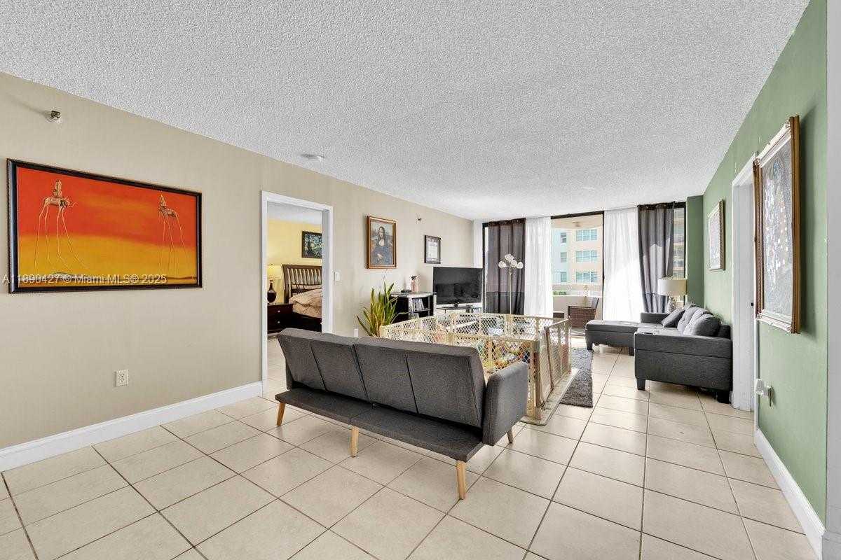 Small Image of 2501 BRICKELL AVE #1103, Miami Number 6