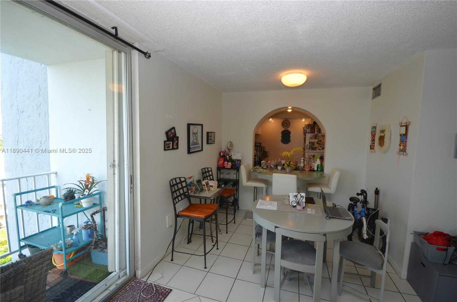 Small Image of 6900 BAY DR #9D, Miami Beach Number 10