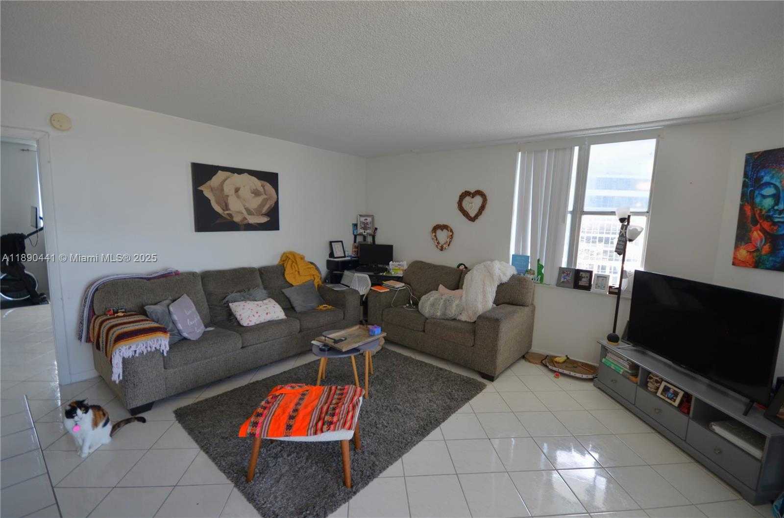 Small Image of 6900 BAY DR #9D, Miami Beach Number 14