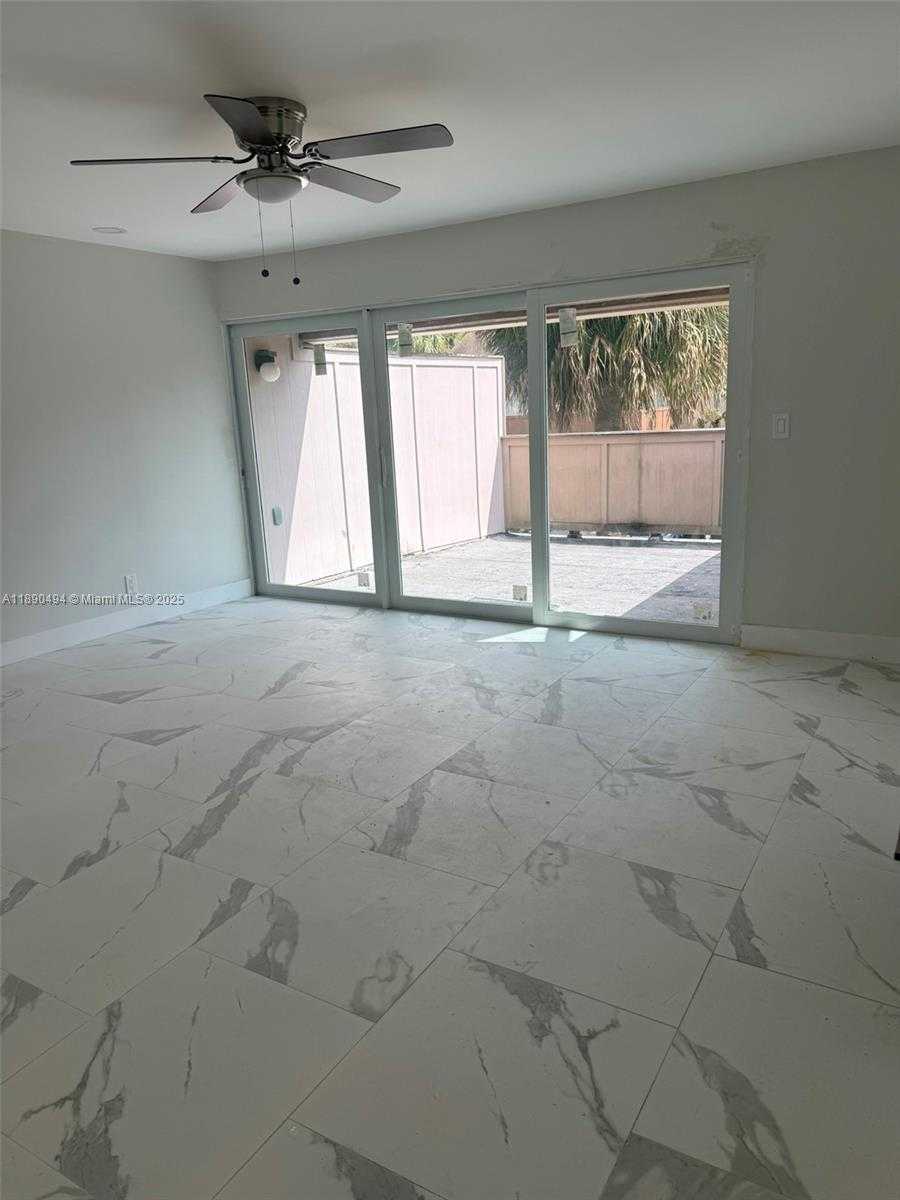 Small Image of 8183 NORTH WEST 8TH MNR #9, Plantation Number 17