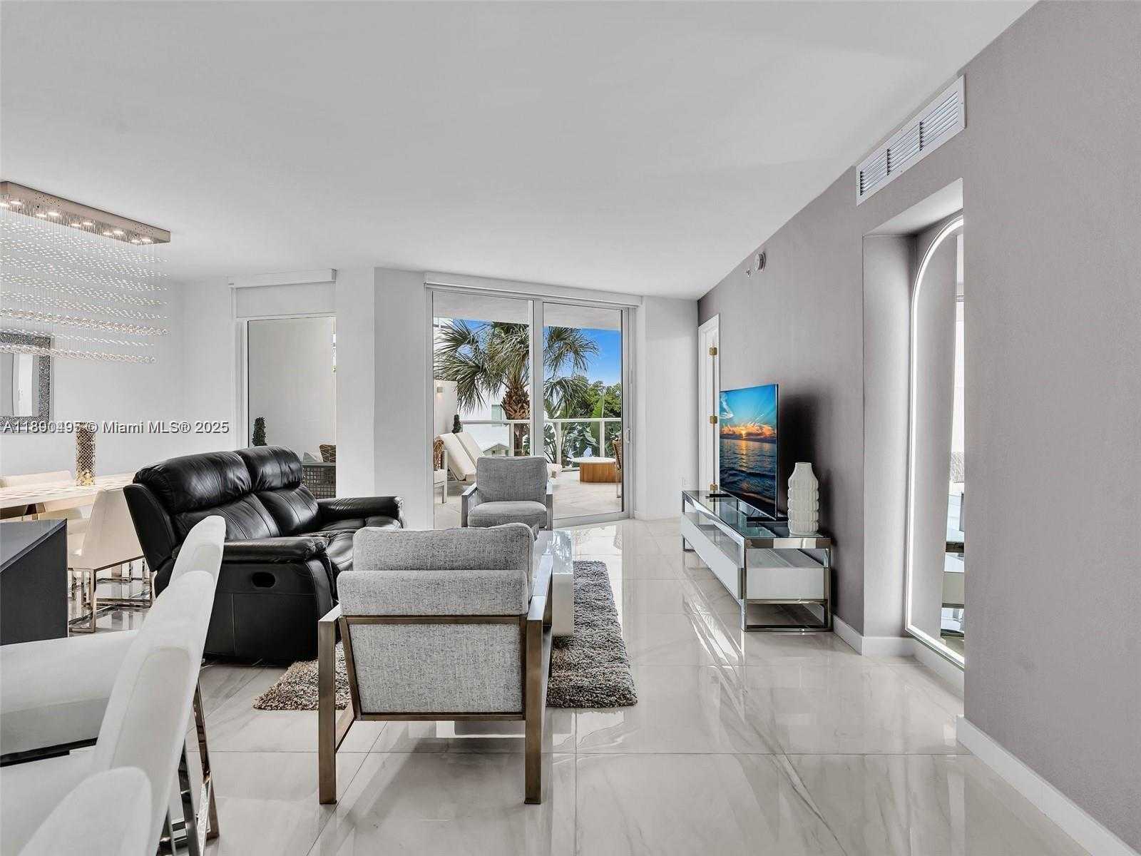 Small Image of 9821 EAST BAY HARBOR DR #302, Bay Harbor Islands Number 14