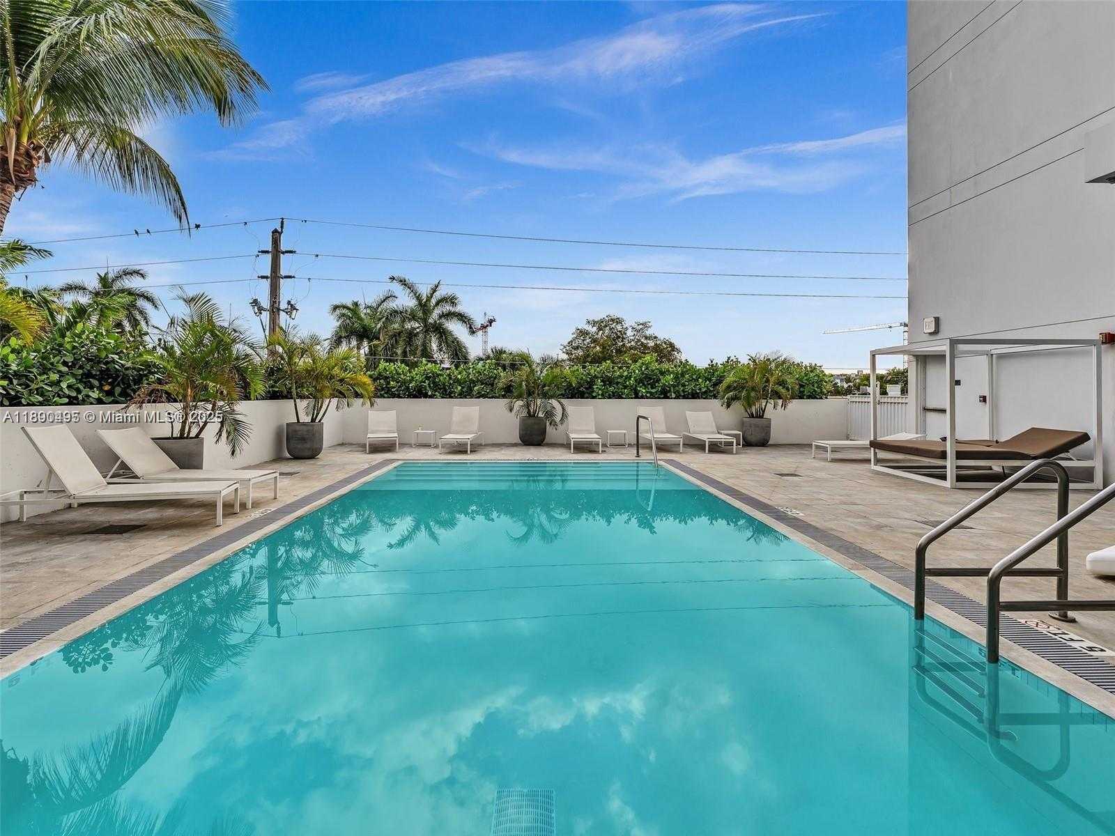 Small Image of 9821 EAST BAY HARBOR DR #302, Bay Harbor Islands Number 40