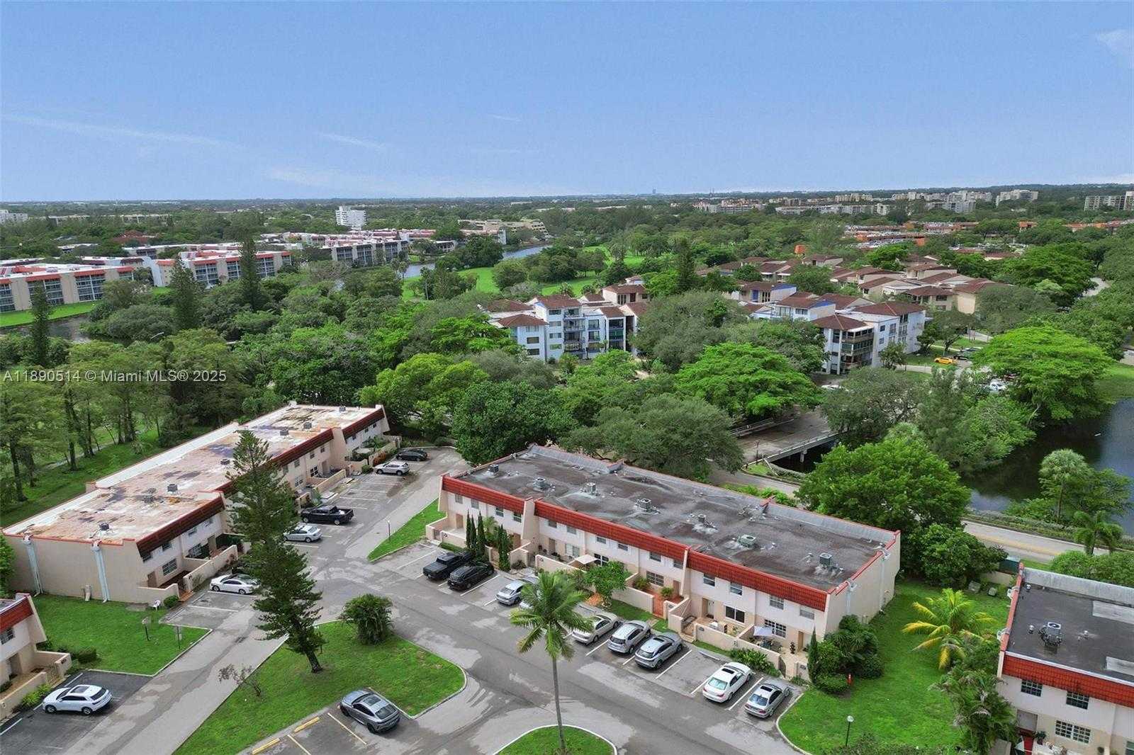 Small Image of 4026 Inverrary Dr, Lauderhill, FL 33319, USA Number 49