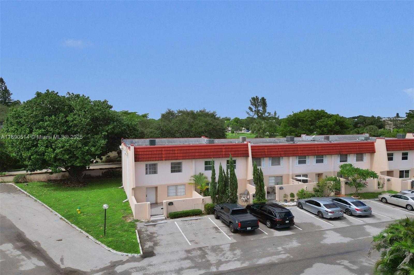 Small Image of 4026 Inverrary Dr, Lauderhill, FL 33319, USA Number 50