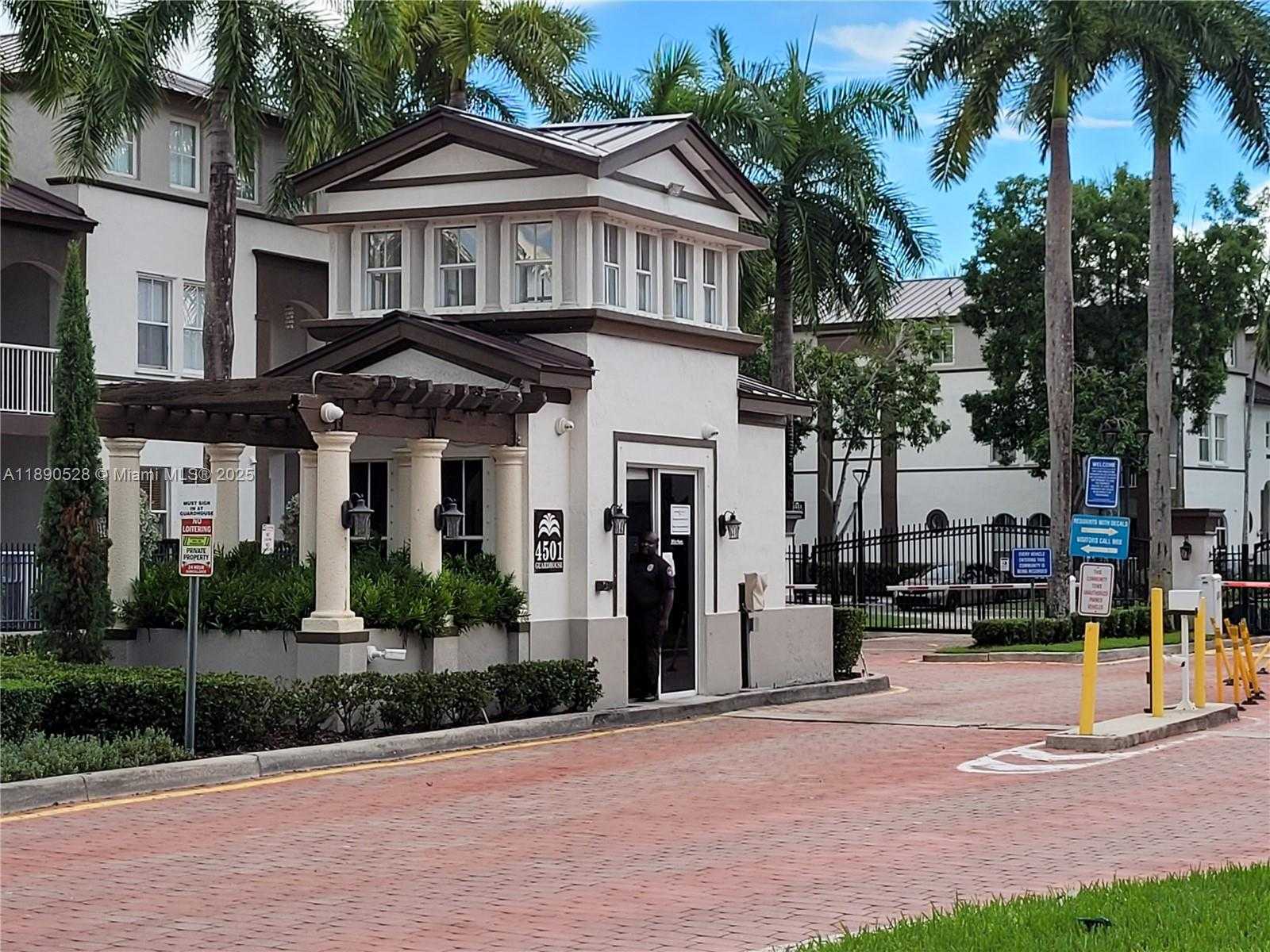 Small Image of 4341 SOUTH WEST 160TH AVE #205, Miramar Number 3