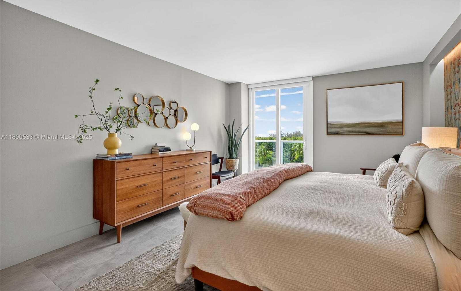 Small Image of 100 BAYVIEW DR #526, Sunny Isles Beach Number 21