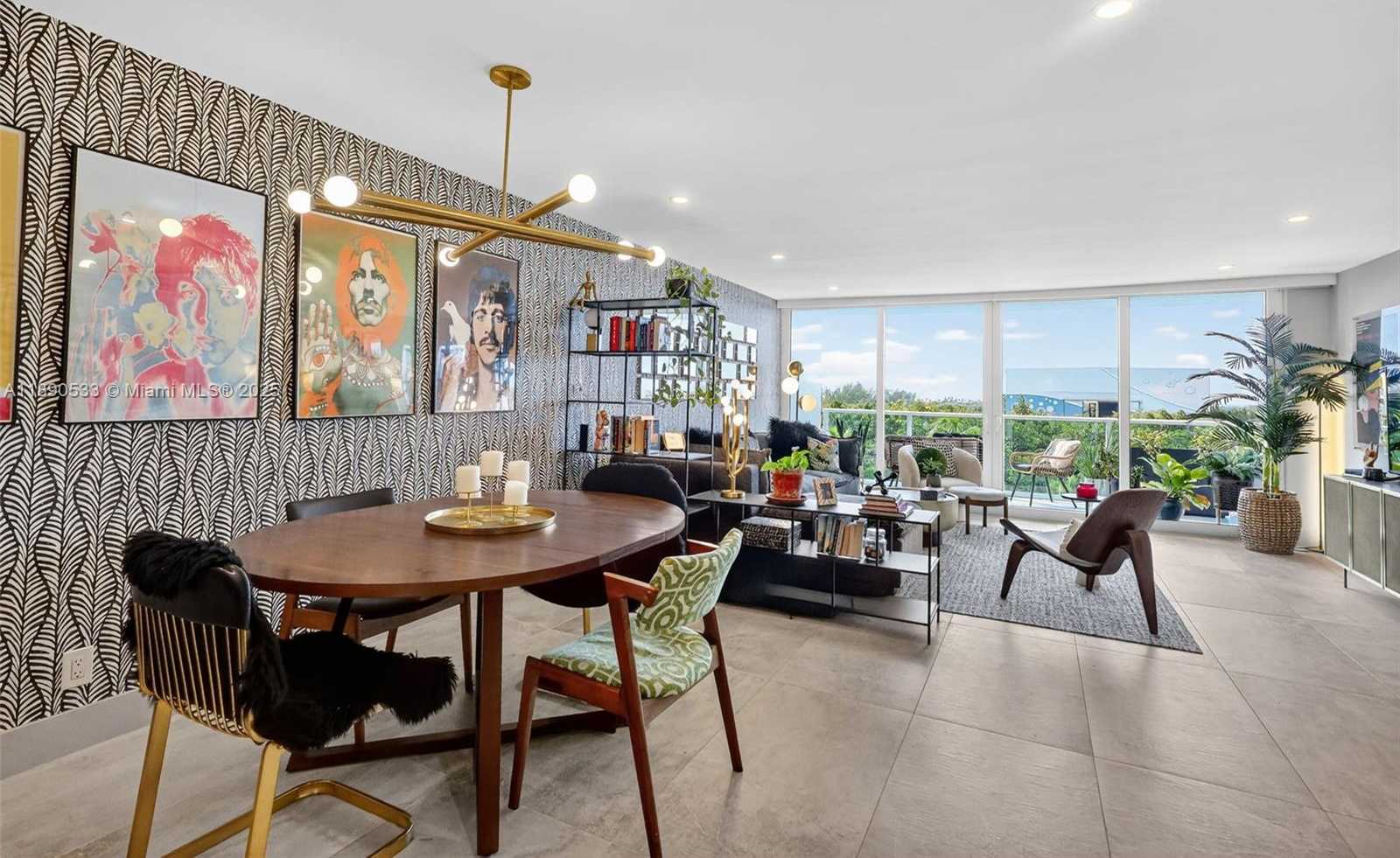 Small Image of 100 BAYVIEW DR #526, Sunny Isles Beach Number 4