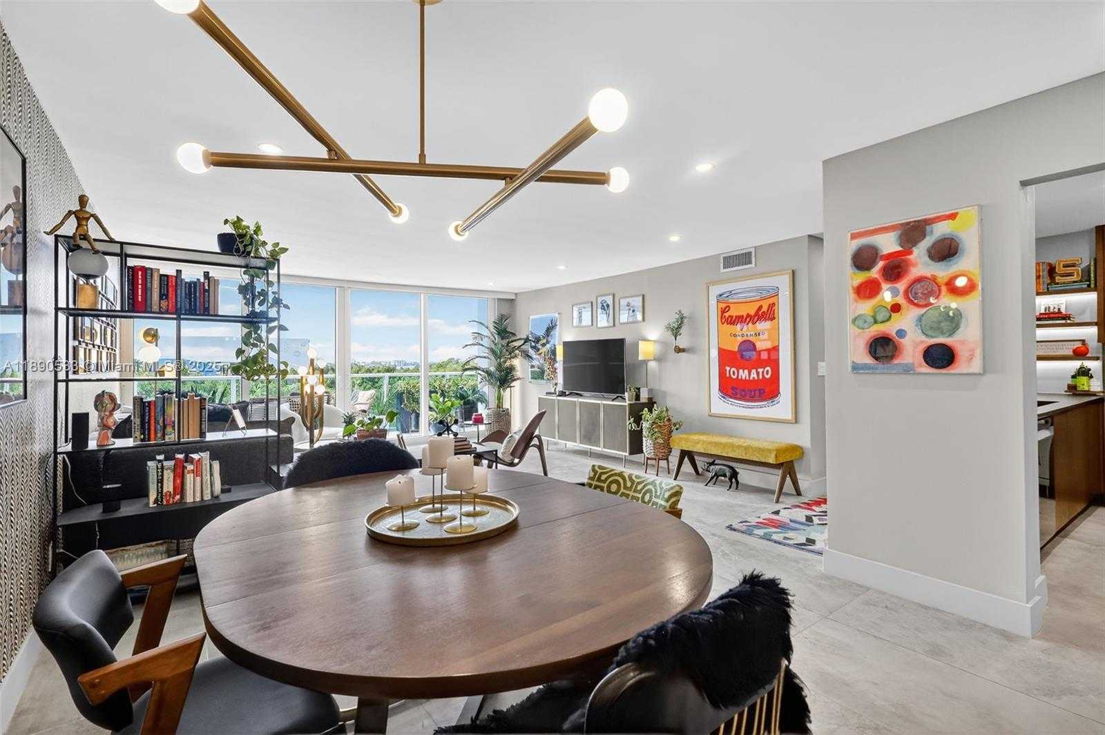 Small Image of 100 BAYVIEW DR #526, Sunny Isles Beach Number 5
