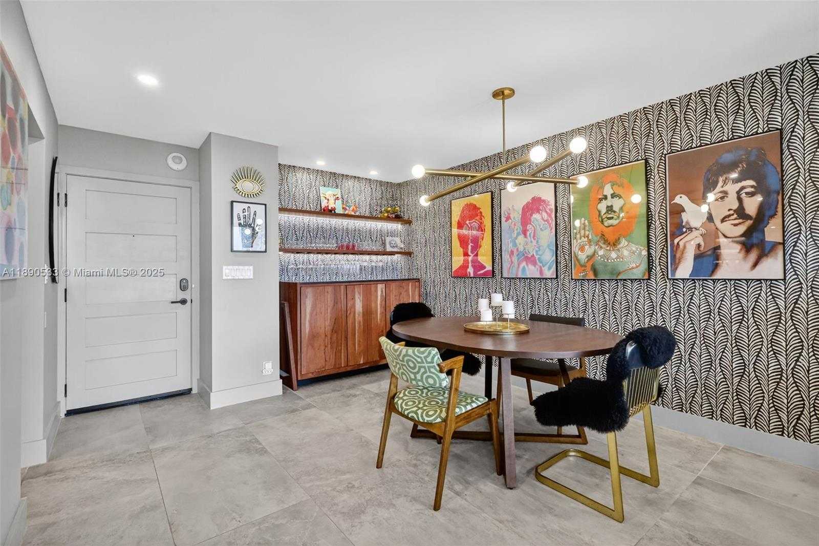 Small Image of 100 BAYVIEW DR #526, Sunny Isles Beach Number 6