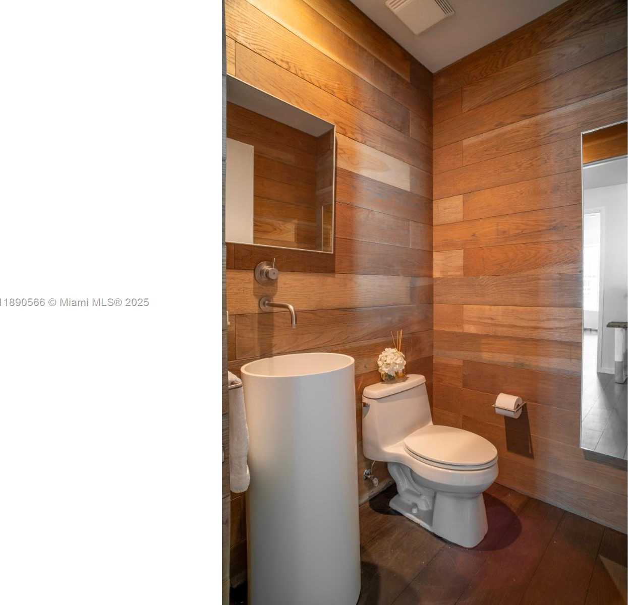 Small Image of 900 BRICKELL KEY BLVD #2204, Miami Number 10