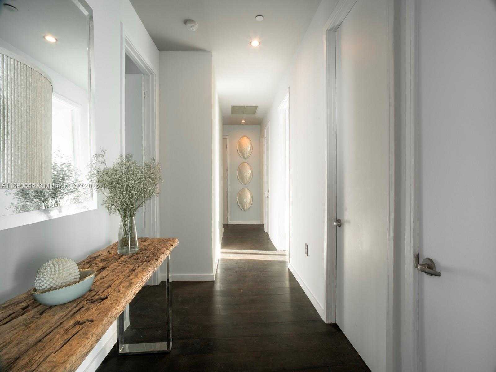 Small Image of 900 BRICKELL KEY BLVD #2204, Miami Number 11