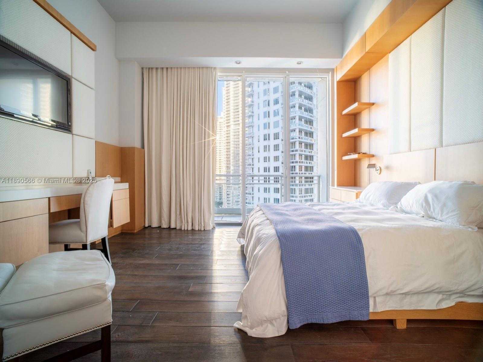 Small Image of 900 BRICKELL KEY BLVD #2204, Miami Number 13