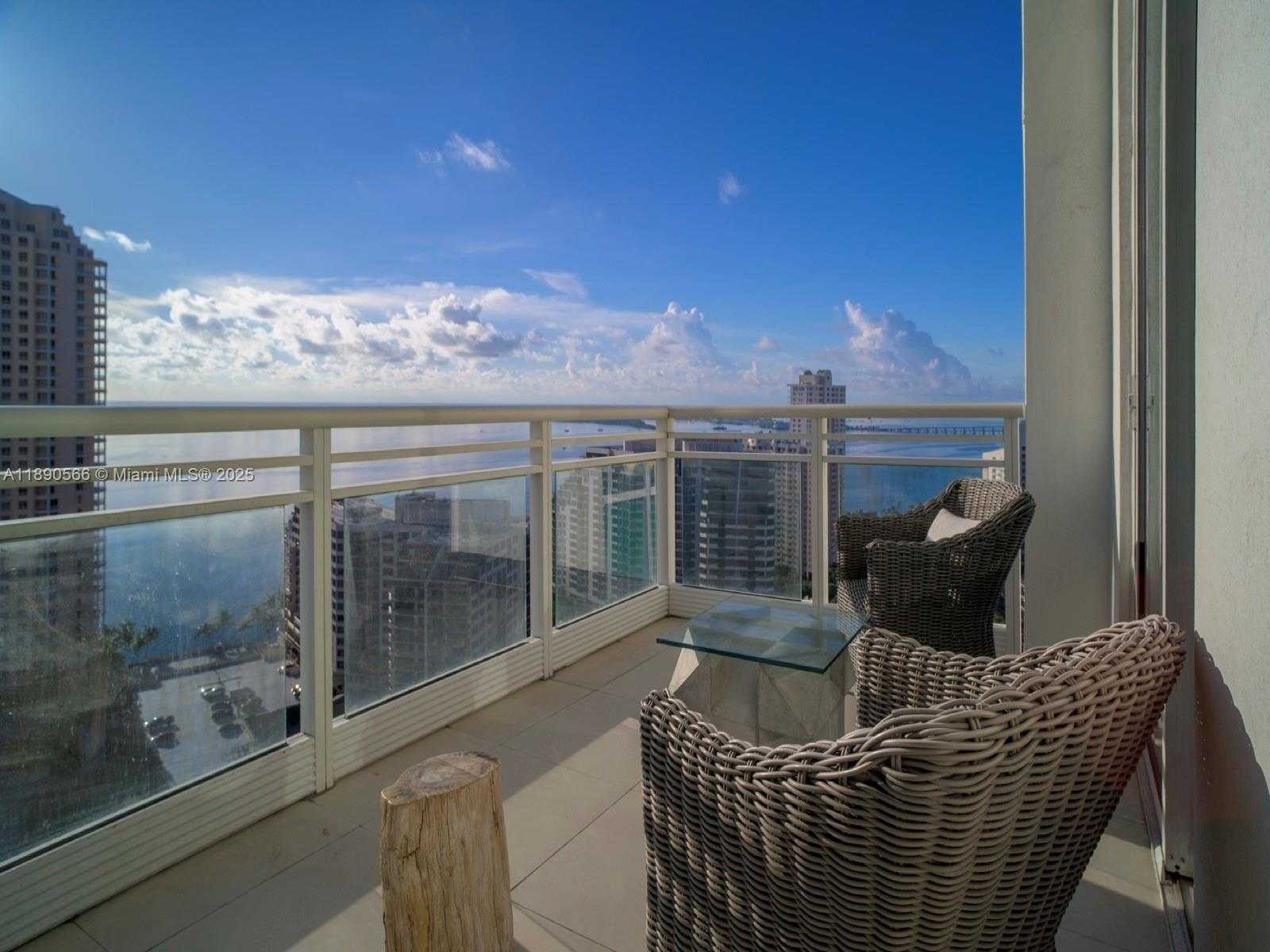 Small Image of 900 BRICKELL KEY BLVD #2204, Miami Number 17