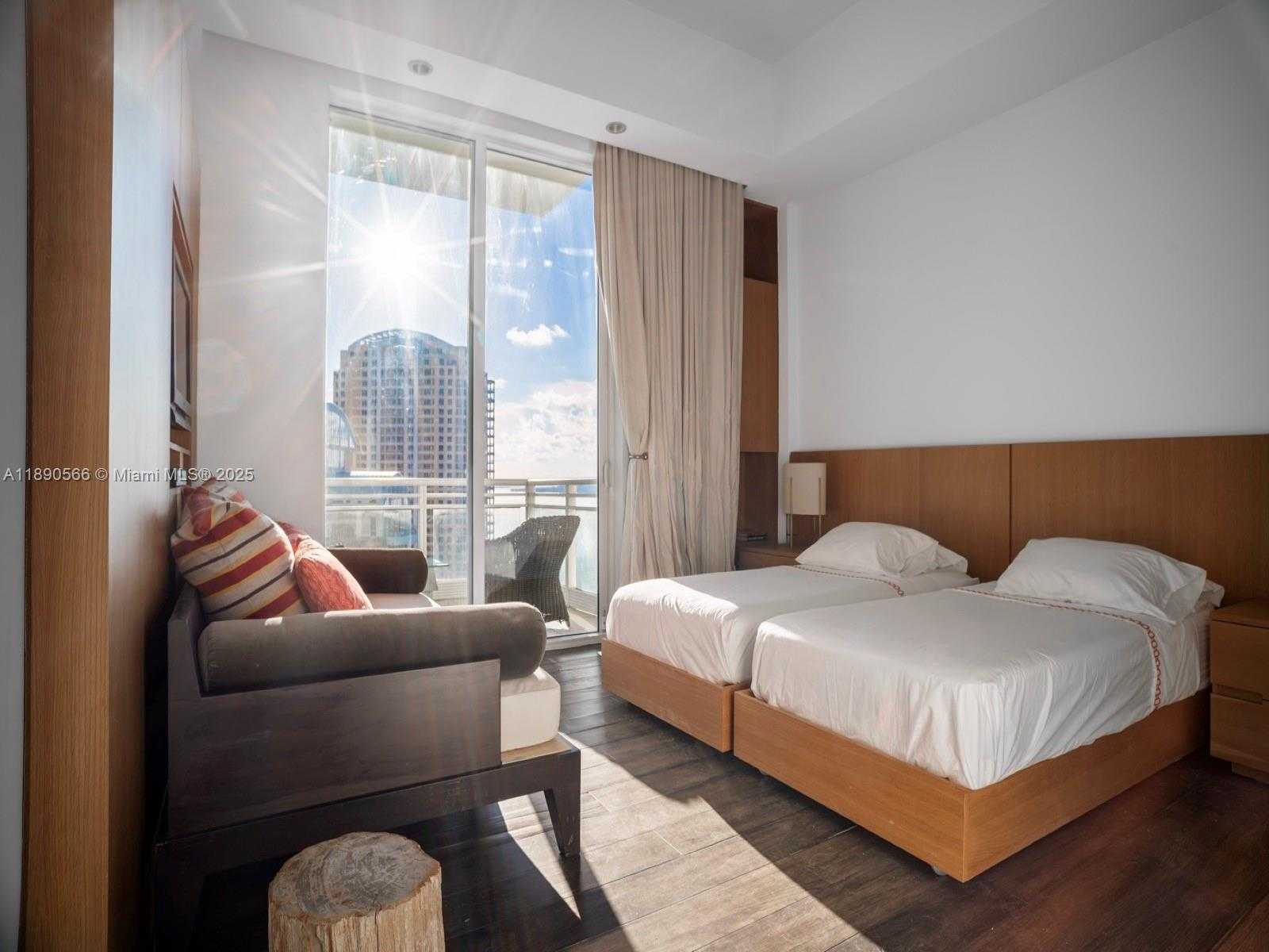 Small Image of 900 BRICKELL KEY BLVD #2204, Miami Number 22