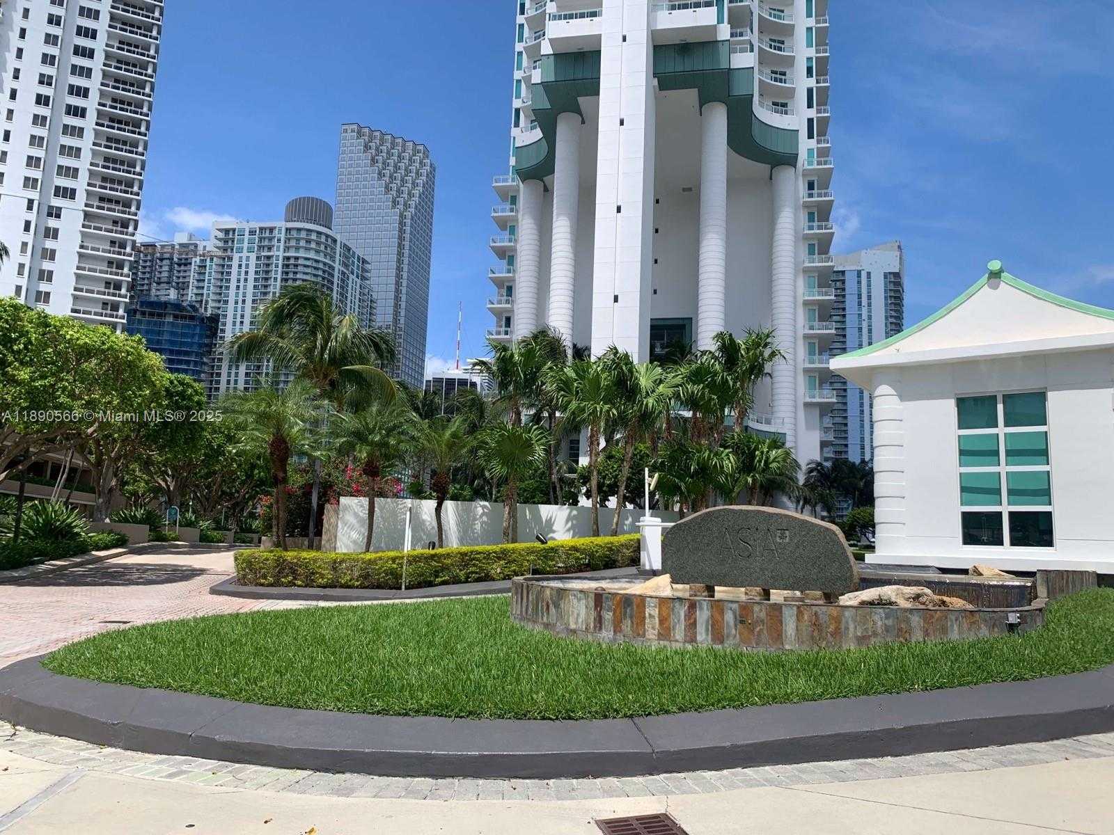 Small Image of 900 BRICKELL KEY BLVD #2204, Miami Number 28